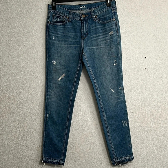 BDG Slim Fit Boyfriend Distressed Denim Women’s Jeans Size 26 - Picture 2 of 12
